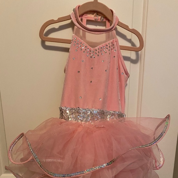 Twin ballerina outfits, same size - Picture 1 of 3